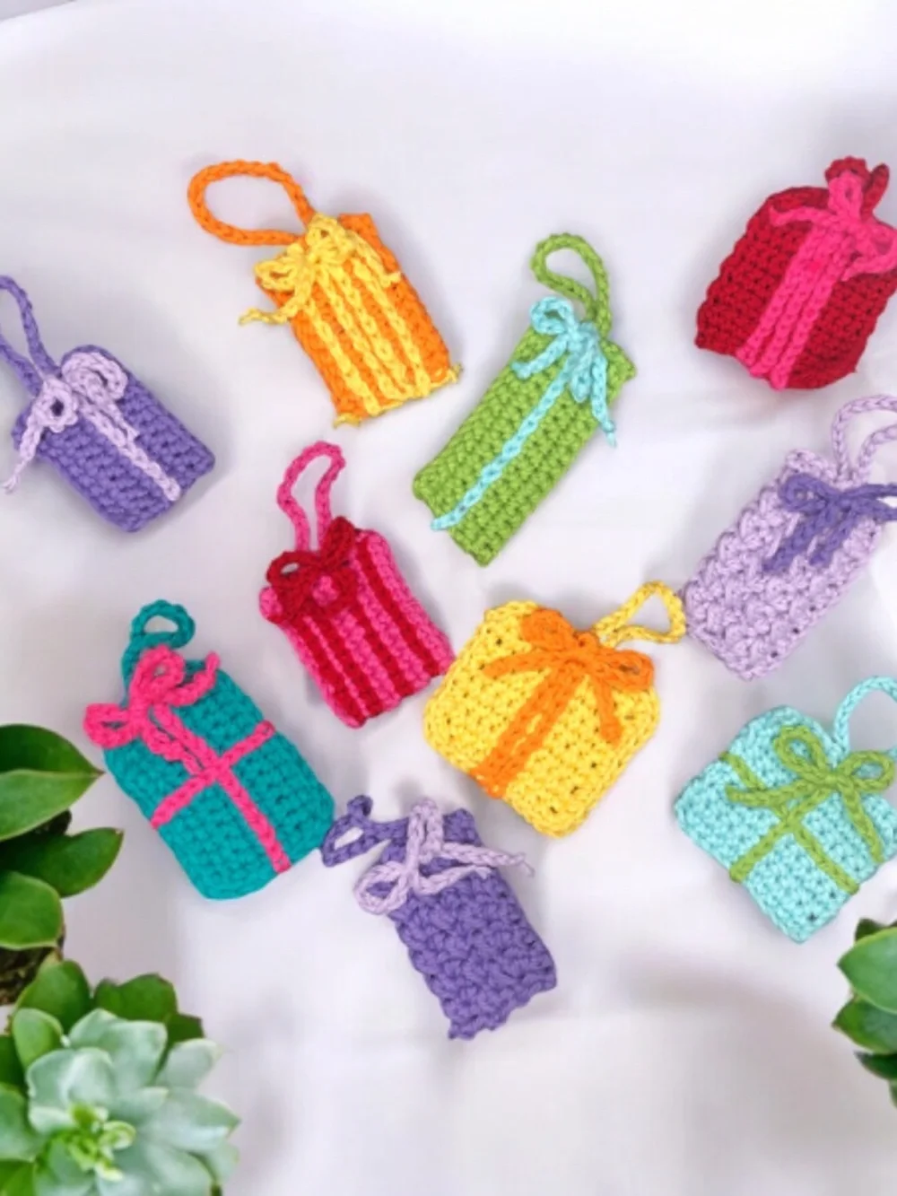 Set of 10 Handmade Present Gift Tags, Christmas Ornaments, Keychain Accessory